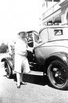 Agnes King and her car (private collection)