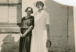 Maud Frey (r), Menindie, c1923 (family collection)