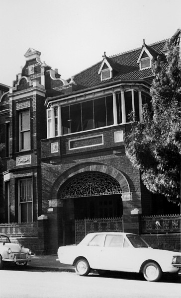East Melbourne, Gipps Street, 144, 1970c, 12, Fanecourt, Torrington